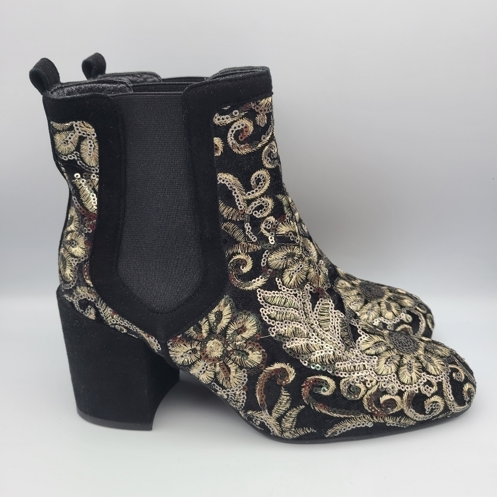 Stuart Weitzman Women's Sz 6.5 M Mediate Sequins Embroidered Metallic Bo…